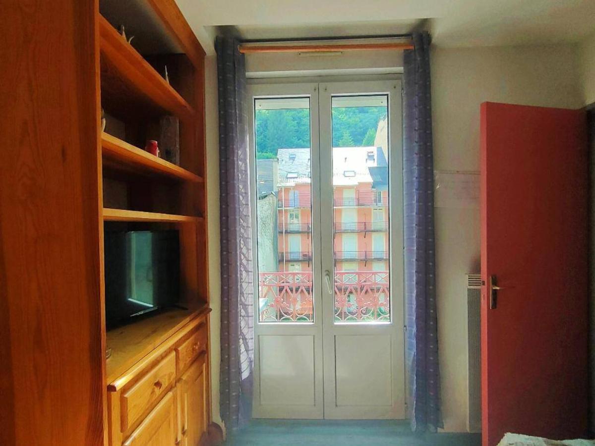 Appartement Centre-Ville 4/6 Pers, 3E Etage, Cuisine Equipee, Parking Gratuit, Linge En Supplement - Fr-1-234-228 Cauterets Luaran gambar